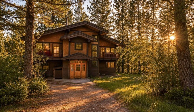 RMR: The Village House in Teton Village