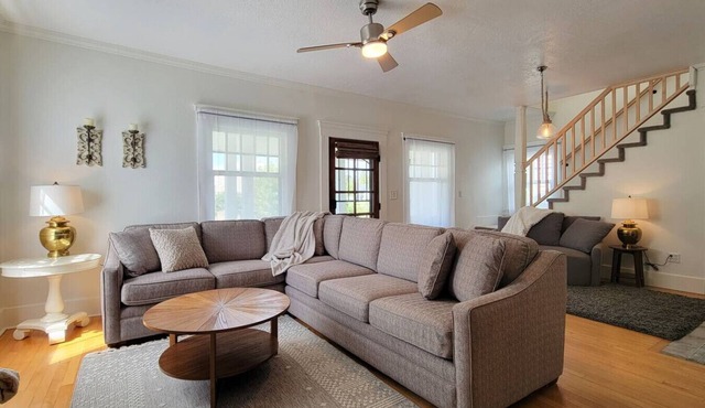 Rosewood Landing- Hot tub & Sauna- Sleeps 10