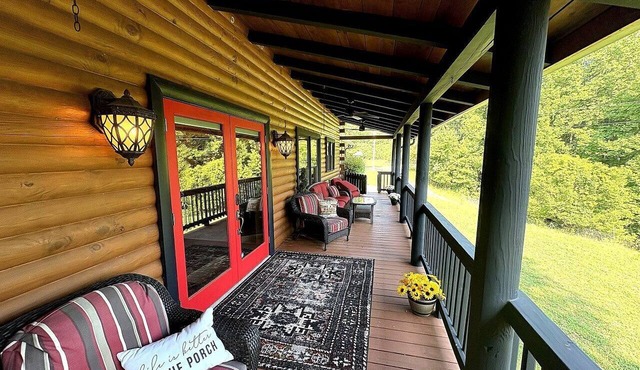 Rustic Log Cabin with Hot Tub & Wraparound Porch in Mount Airy, North Carolina in Mount Airy