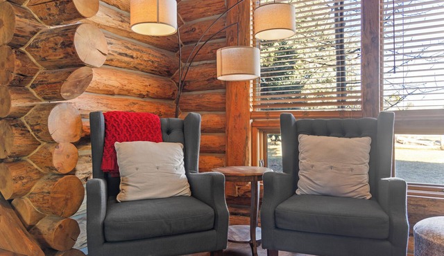 Rustic-Luxury Mountain Retreat Close to Montrose, Ouray, and Telluride