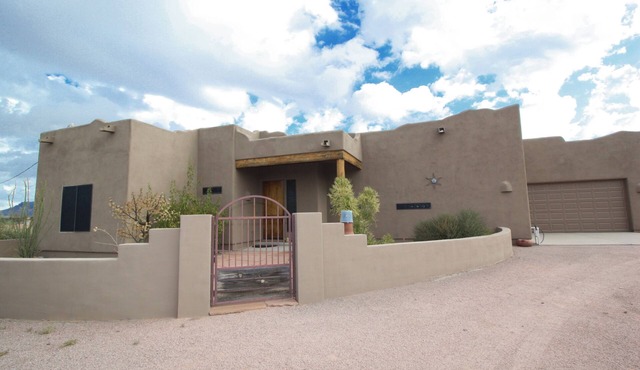 Saguaro Sunset Retreat