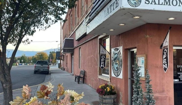Salmon River Inn