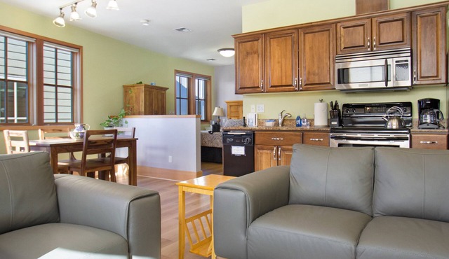 San Juan Suites -Valley Farm! Pet Friendly!