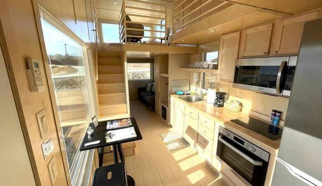Secluded Tiny House Oasis in Grand Junction: Nature's Perfect Glamping Hideaway in Colorado