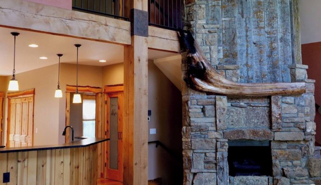 Serene 4-bedroom house in Seeley Lake perfect for relaxing stays