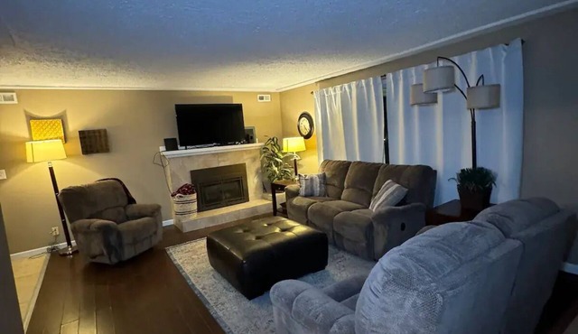 Shadle area home. 3 bed-2bath