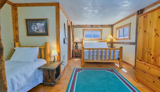 Silver Spur Suite .