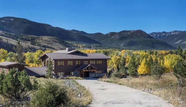 Silver tip Lodge