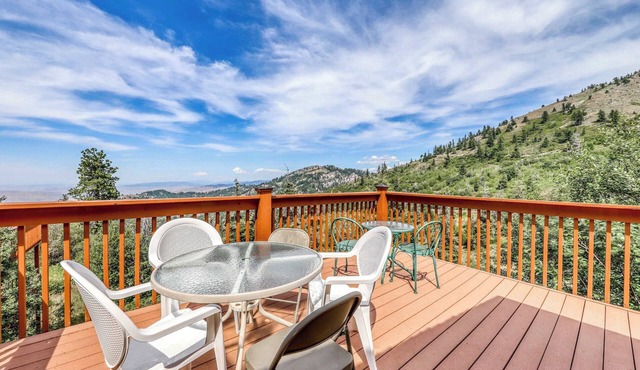 Ski-In Ski-Out Bogus Basin Condo with 2 Decks