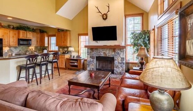 Ski in/Ski out | Private Hot Tub | Spectacular Mountain Views