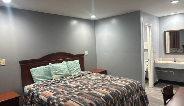 Sky Inn Hotel