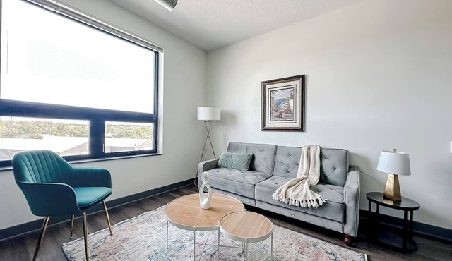 Sleepover | Marvelous 1BD/1BA - Des Moines
