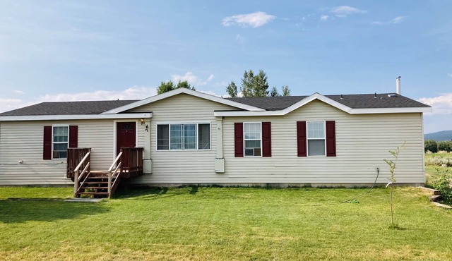 Sleeps 18! Great family getaway on Star Valley Ranch
