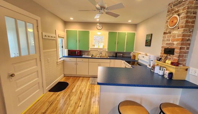 Solstice Cottage: Newly Renovated Retreat in the Heart of Copper Harbor!