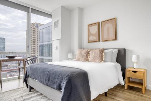 South Loop studio w pool gym nr Grant Park CHI-857 in Chicago