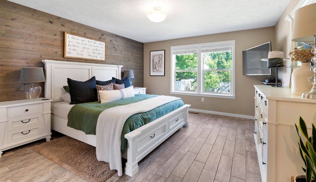 Spacious 5-Bedroom Home in Northside Spokane!