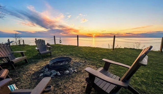 Spacious 5-bedroom A-Frame in South Haven with view of Lake Michigan