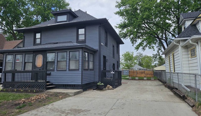 Spacious Duplex by Fairgrounds & Downtown/Fire Pit
