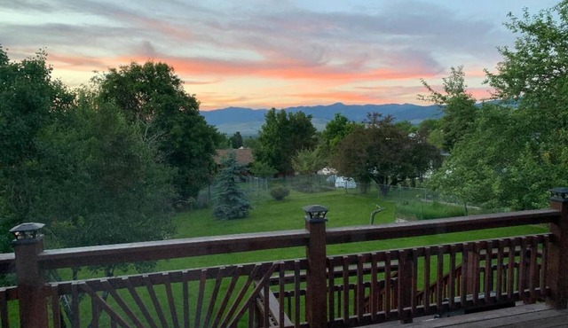 Spacious home in the South Hills of Missoula with a great view.
