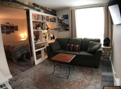 Sporty Mountain & Lake View 3rd Floor Studio