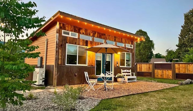 Starlight Studio- Quiet & Peaceful , Beautiful Mt Views!