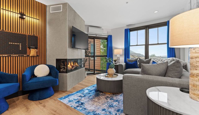 Steps to Keystone Gondola - River Run Village Condo w/Hot Tubs