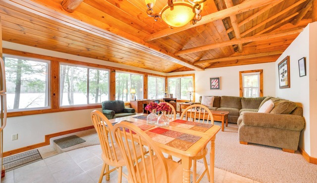Steps to Lakefront: Dog-Friendly Cabin in Levering