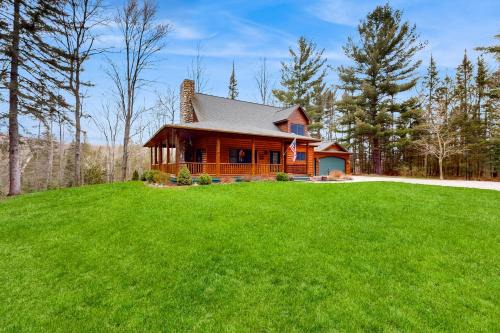 Steps to Sturgeon River! Dog-Friendly Nature Haven