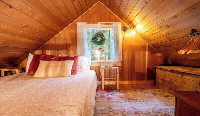 Storybook Cabin on Sahara Creek - 8mi to MRNP!