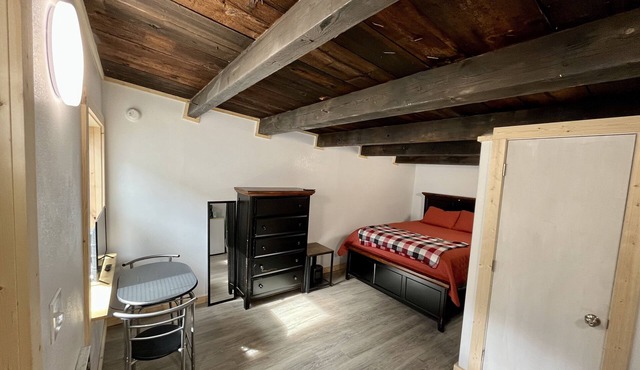 Studio Apartment in Wallace