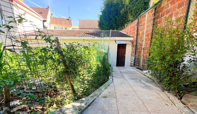 Studio with kitchen 15min by train from Paris. in Sarcelles