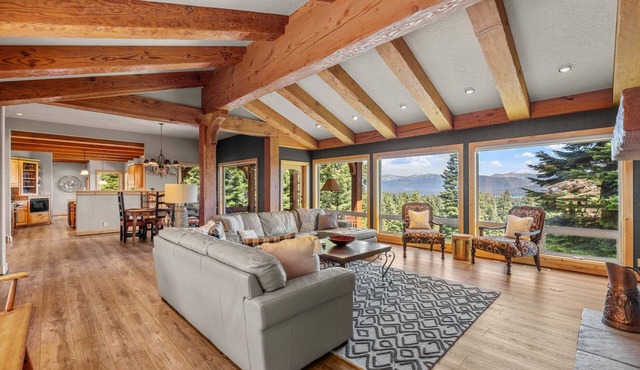 Stunning views of Payette Lake and Surrounding Mountains