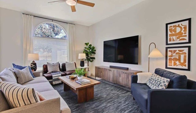 Stylish 3BR/2BA Home near Park