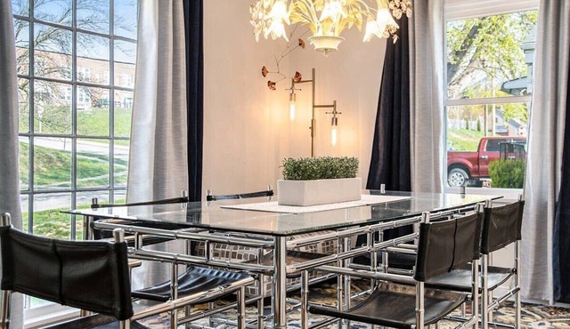 Stylish 4BR Getaway! Minutes to Attractions!