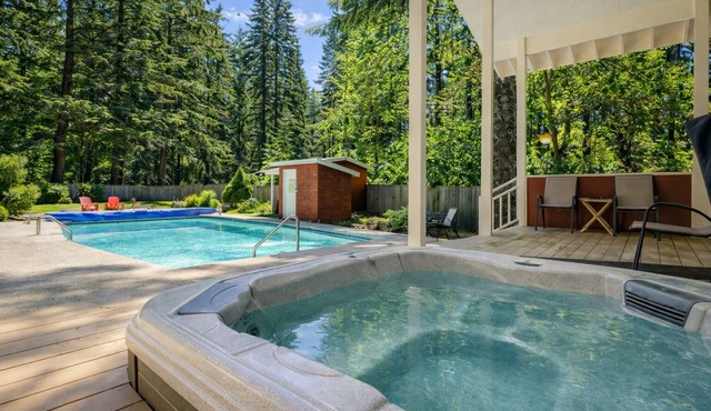 Summer Pool | Hot Tub | Fenced | Dogs | Firepit