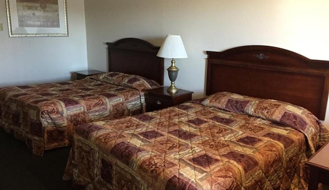 Summer Wind Budget Motel