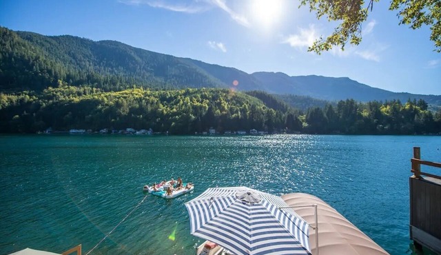 Sunny Cabin at Lake Sutherland - Exclusive & Private Waterfront