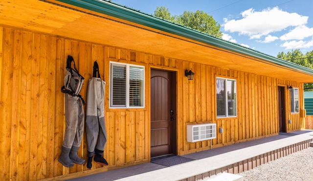 Sunrise Fly Shop Lodge Unit 2 Kitchenette
