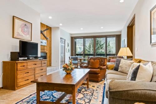 SunRiver E101 in Avon