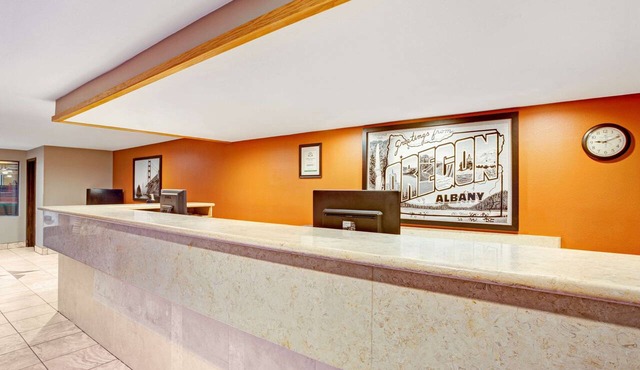 Super 8 by Wyndham Albany/Corvallis