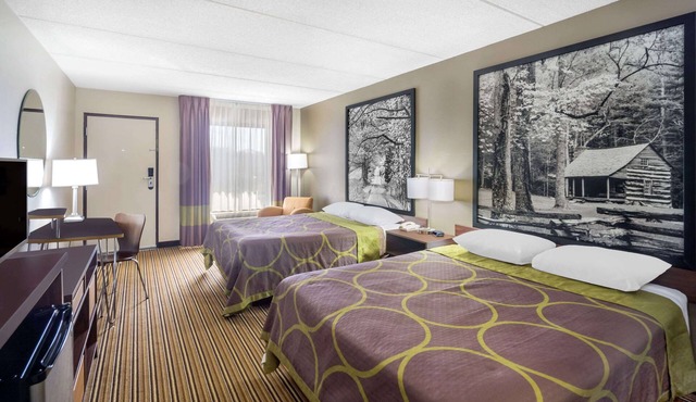 Super 8 by Wyndham Knoxville North/Powell