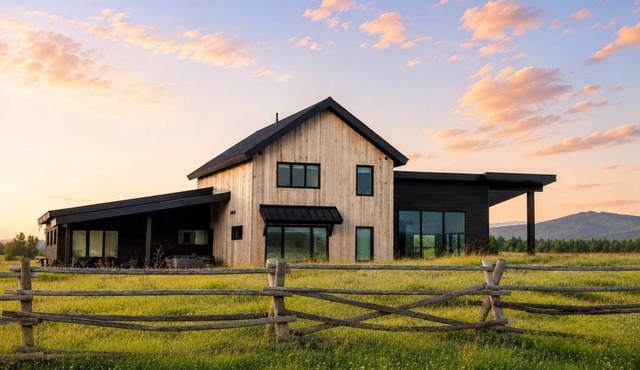 Teton Homestead: Family Retreat w/Hot Tub