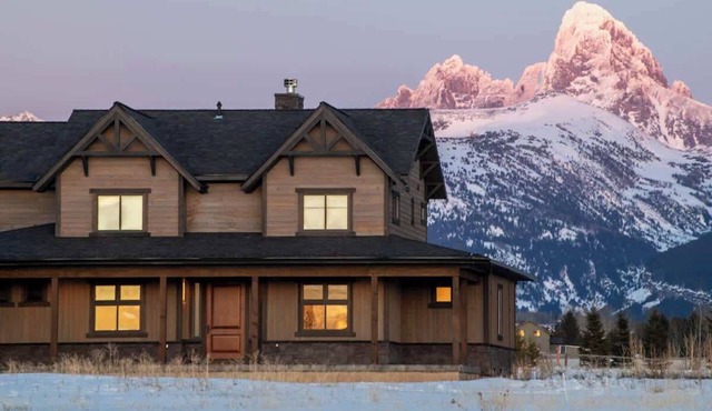 Teton Homestead: Grand Horizon, 7 Bdrm Luxury