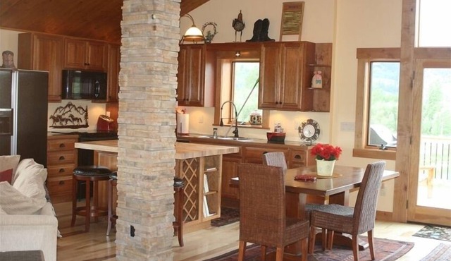 Teton & Pond Views, Horses, Goats, Wildlife; October-November available!