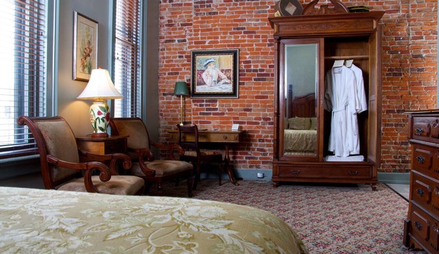 The Black Hawk Hotel