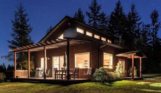 The Compass Rose. Your Gateway To Olympic National Park And Olympic Peninsula