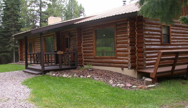 The Elk Antler Wilderness Cabin welcomes families, groups