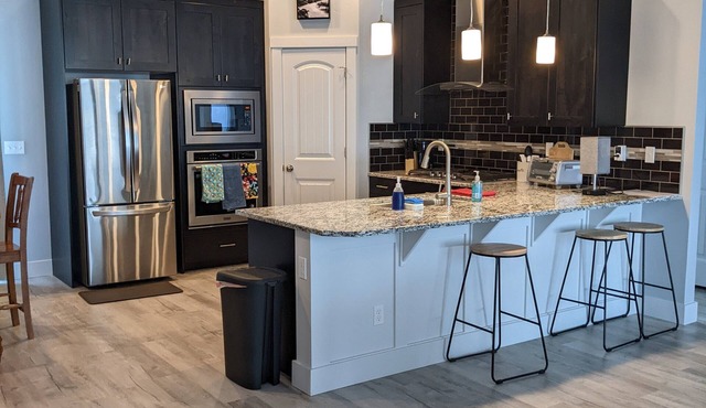 The Fruitland Home - New easy access home in the heart of Fruitland