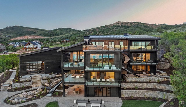 The Halai: Bear Lake’s Most Extraordinary Estate (Sleeps 50)