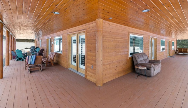 The Lazy Elk Retreat: Authentic, Western Montana Experience!